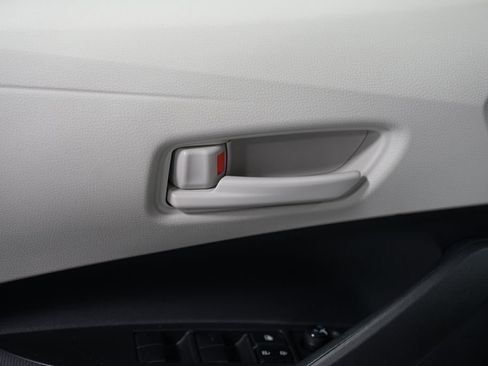 Certified 2023 Toyota Corolla LE image 29