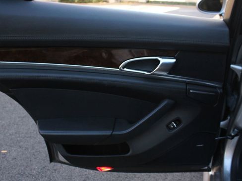 Used 2010 Porsche Panamera Turbo AWD/4WD image 17