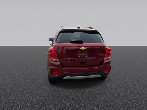 Used 2022 Chevrolet Trax LT w/ LT Convenience Package AWD/4WD image 8