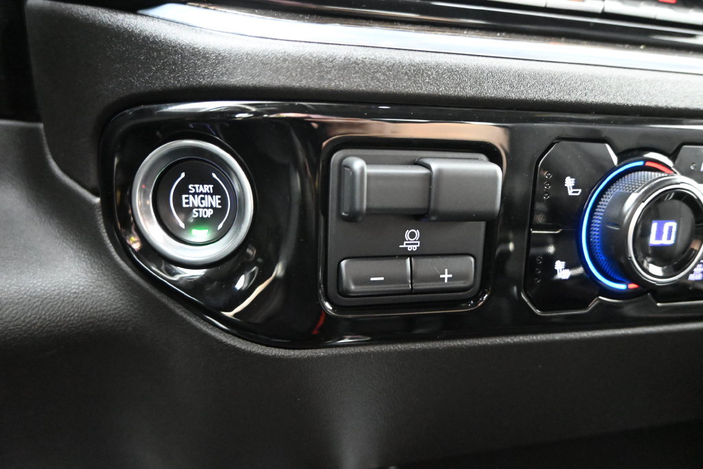 Used 2024 Chevrolet Silverado 1500 RST AWD/4WD image 30