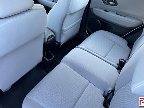 Used 2017 Honda HR-V LX image 13