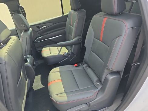 Used 2024 Chevrolet Traverse RS image 16