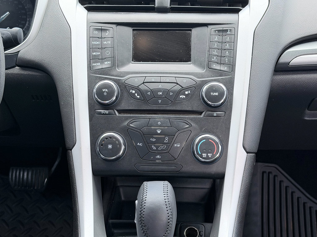 Used 2014 Ford Fusion S FWD image 15