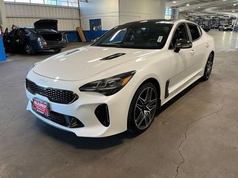 Used 2022 Kia Stinger GT1 RWD image 7