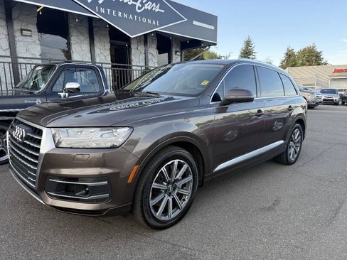 Used 2018 Audi Q7 3.0T Prestige w/ Prestige Package AWD/4WD image 1
