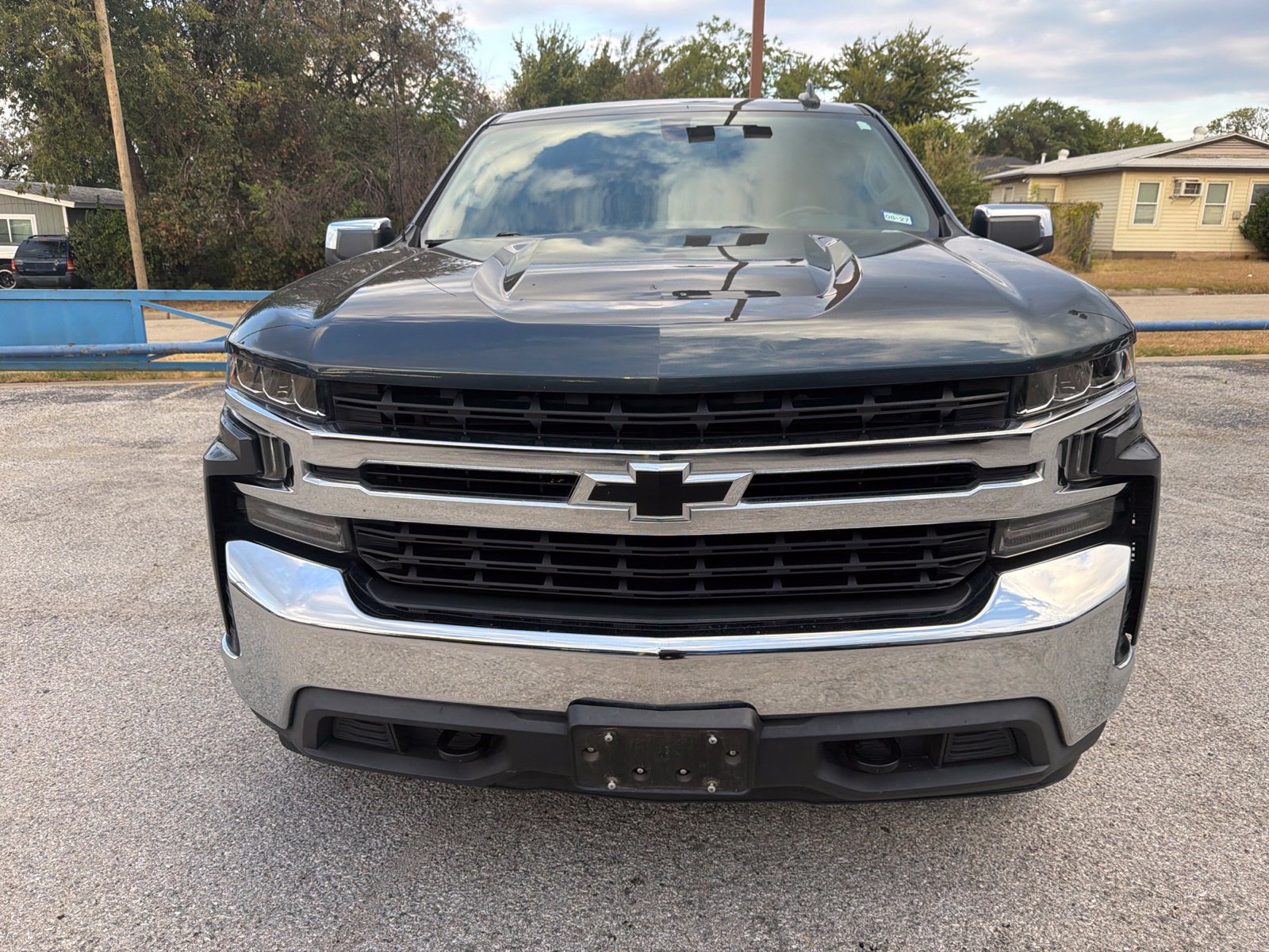 Used 2019 Chevrolet Silverado 1500 LT w/ Texas Edition AWD/4WD image 2