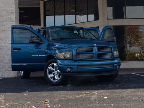 Used 2004 Dodge Ram 1500 Truck SLT w/ Quad Cab Value Group image 12