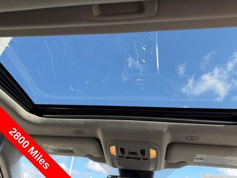 Used 2025 Toyota Highlander XLE image 15