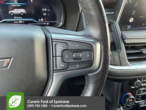 Used 2022 Chevrolet Tahoe Z71 w/ Luxury Package AWD/4WD image 27