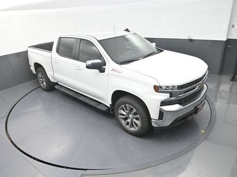 Used 2022 Chevrolet Silverado 1500 LT w/ Z71 Off-Road Package AWD/4WD image 23