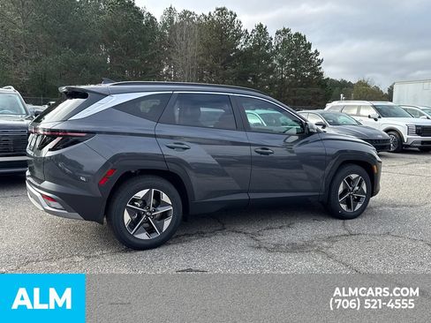 Used 2026 Hyundai Tucson SEL FWD image 6