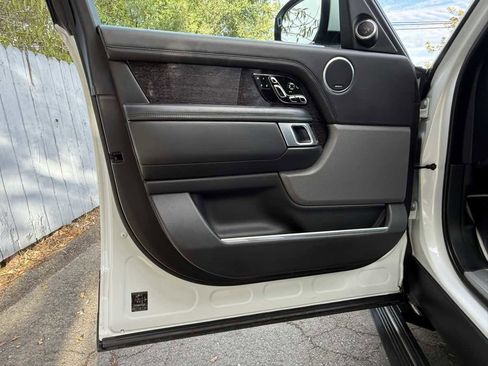 Used 2018 Land Rover Range Rover Long Wheelbase Autobiography image 34