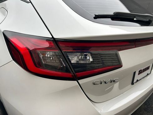 Used 2024 Honda Civic EX-L image 28