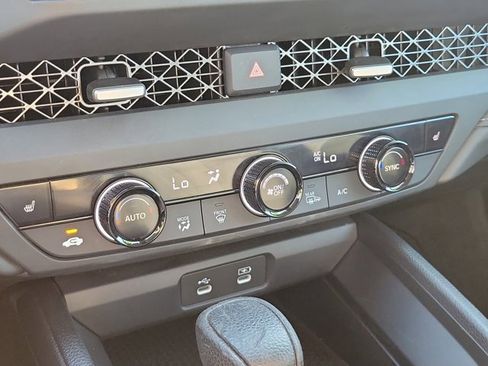 Certified 2023 Honda Accord EX image 28