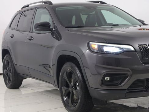 Used 2023 Jeep Cherokee Altitude Lux image 35