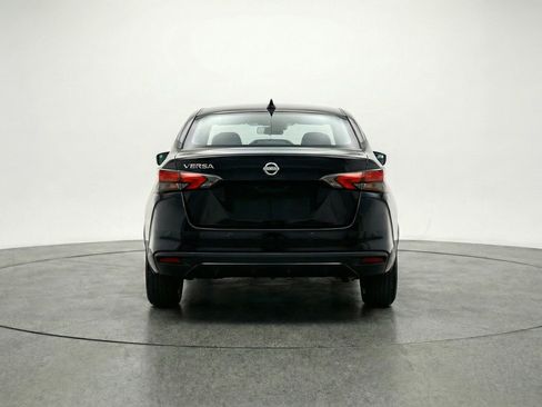 Used 2025 Nissan Versa SV image 7