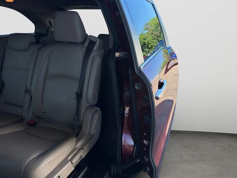 Used 2018 Honda Odyssey EX-L image 12