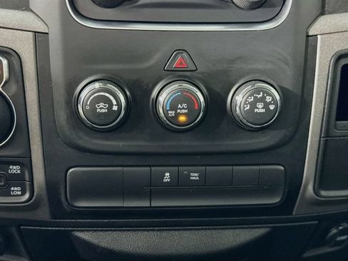 Used 2017 RAM 1500 Express w/ Black Ram 1500 Express Group AWD/4WD image 17