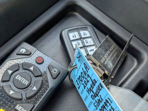 Used 2024 Honda Odyssey Touring image 20