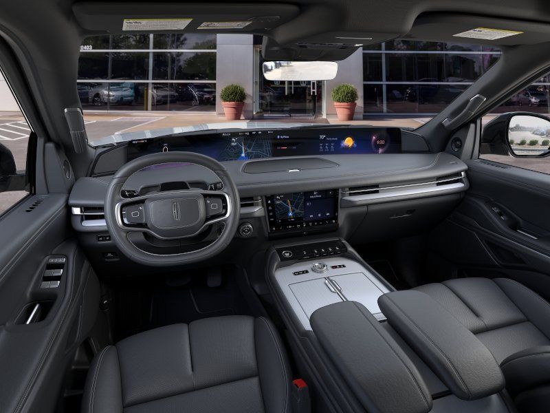 New 2025 Lincoln Navigator Reserve w/ Jet Appearance Package AWD/4WD image 9