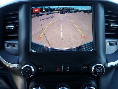 Used 2024 RAM 2500 Big Horn image 28