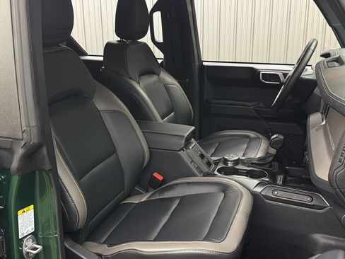Used 2025 Ford Bronco Outer Banks AWD/4WD image 36