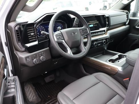 New 2026 Chevrolet Silverado 2500 LT w/ Trail Boss Package image 15