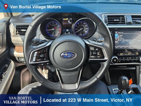 Used 2018 Subaru Legacy 3.6R Limited AWD/4WD image 15