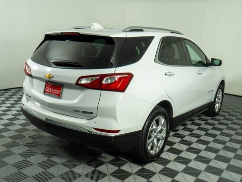 Used 2018 Chevrolet Equinox Premier image 6