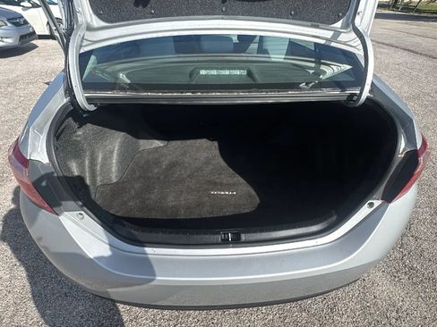 Used 2017 Toyota Corolla L FWD image 23