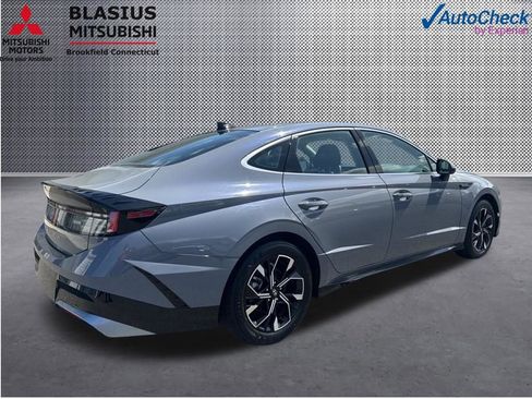 Used 2025 Hyundai Sonata SEL FWD image 7