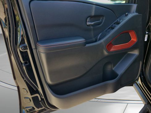 New 2026 Nissan Frontier Pro-X w/ Pro-X Convenience Package image 19