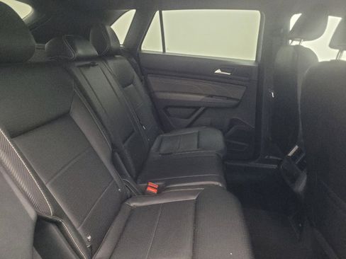 Used 2021 Volkswagen Atlas Cross Sport SE FWD image 19