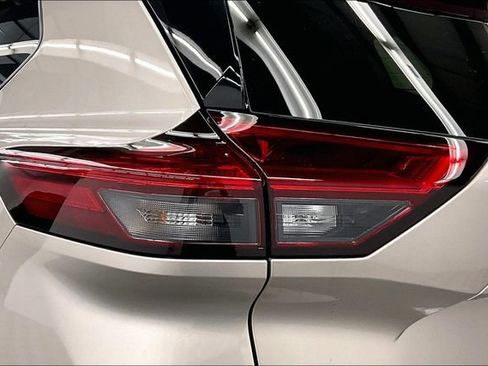 New 2026 Nissan Rogue Platinum AWD/4WD image 21