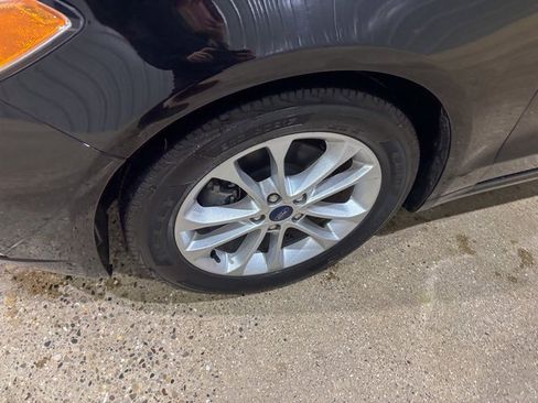 Used 2019 Ford Fusion SEL image 11