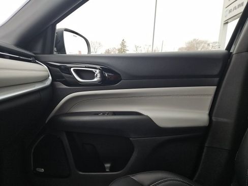 New 2026 Jeep Compass Limited image 41