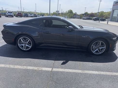 Used 2024 Ford Mustang GT Premium image 7