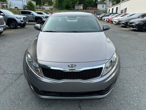 Used 2012 Kia Optima LX w/ Convenience Pkg FWD image 2