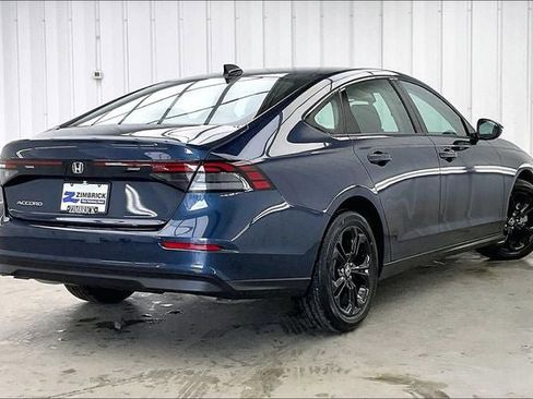 Certified 2025 Honda Accord SE image 12
