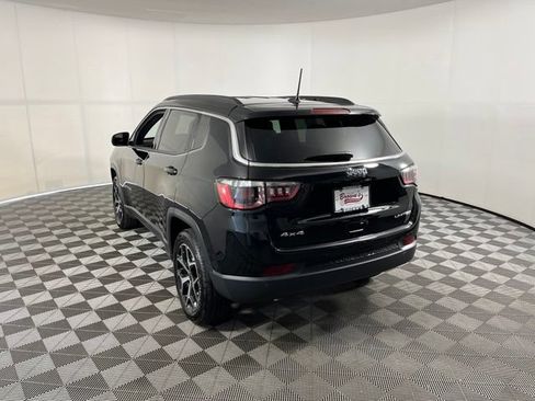 Used 2026 Jeep Compass Limited AWD/4WD image 5