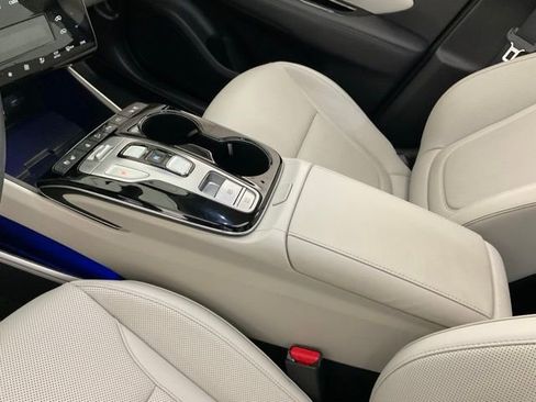 Used 2024 Hyundai Tucson Limited image 17