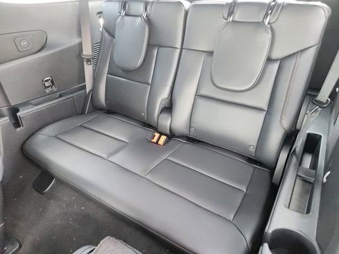 New 2026 Ford Explorer ST-Line w/ ST-Line Street Pack RWD image 32