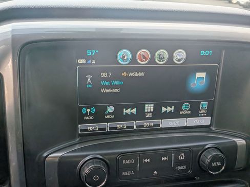 Used 2018 Chevrolet Silverado 1500 LT w/ All Star Edition AWD/4WD image 27