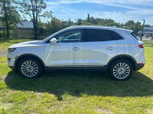Used 2019 Lincoln MKC Premiere AWD/4WD image 3