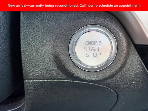 Certified 2024 Kia Telluride EX w/ EX Captain's Chair Package FWD image 14
