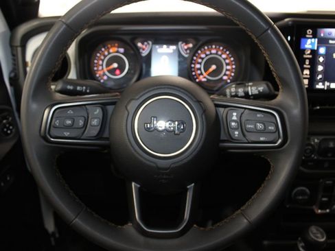 Used 2024 Jeep Wrangler Sport S image 33