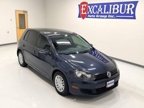 Used 2013 Volkswagen Golf 4-Door FWD image 37