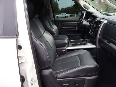 Used 2018 RAM 2500 Laramie w/ Sport Appearance Group AWD/4WD image 22