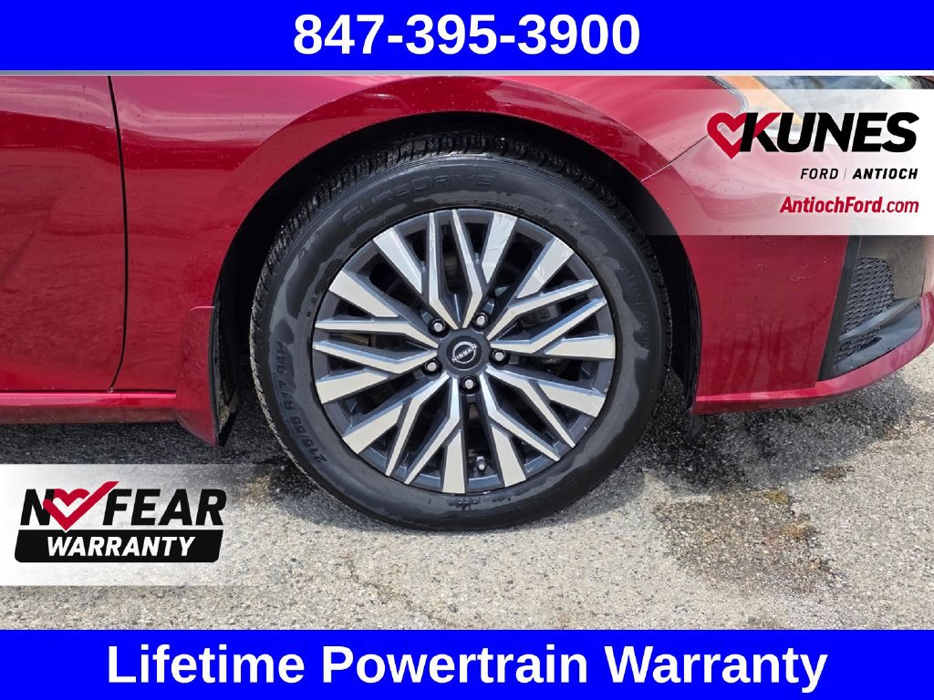 Used 2024 Nissan Altima 2.5 SV w/ SV Premium Package FWD image 13