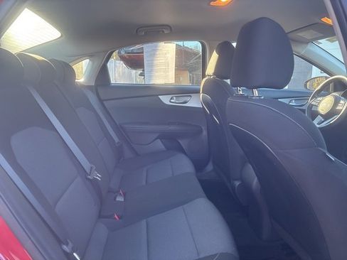 Used 2023 Kia Forte LXS w/ LXS Technology Package image 18